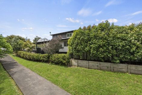 Photo of property in 37 Belle Vue Avenue, Northcote Point, Auckland, 0627