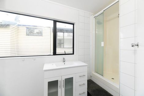 Photo of property in 276 Sturges Road, Henderson, Auckland, 0612