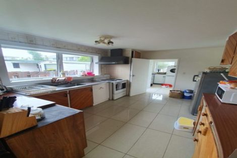 Photo of property in 326 Bucklands Beach Road, Bucklands Beach, Auckland, 2012