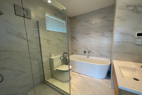 Photo of property in 4 La Bella Road, Hobsonville, Auckland, 0616