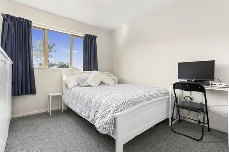 Photo of property in 14 Berkshire Terrace, Massey, Auckland, 0614