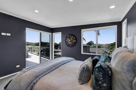 Photo of property in 18 Parkvue Drive, Bell Block, New Plymouth, 4312