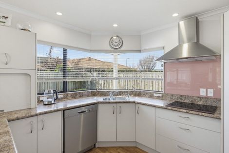 Photo of property in 14 Sunburst Court, Paraparaumu Beach, Paraparaumu, 5032