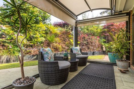 Photo of property in 1 Astor Place, Orewa, 0931