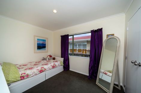 Photo of property in 26 Carthew Street, Okato, 4335
