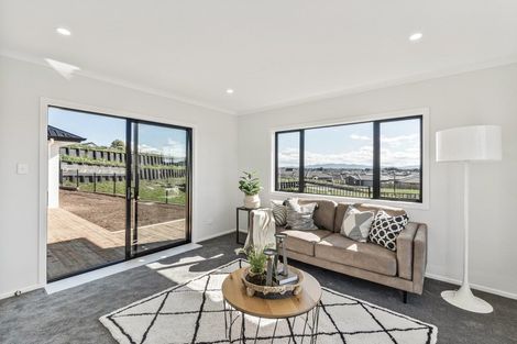 Photo of property in 24 Drower Glen, Flagstaff, Hamilton, 3210