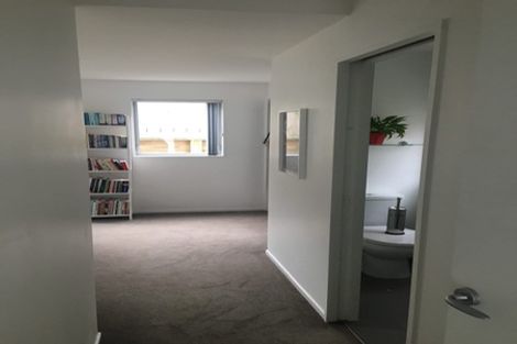 Photo of property in 3/12 Agra Crescent, Khandallah, Wellington, 6035