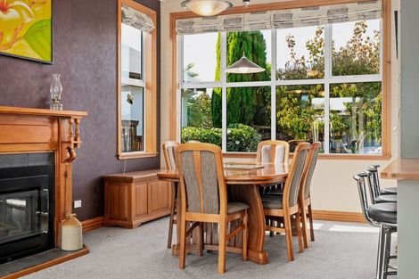 Photo of property in 16 Thistlewood Avenue, Hamilton East, Hamilton, 3216