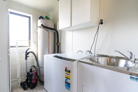 Photo of property in 3b Duff Crescent, Highbury, Palmerston North, 4412