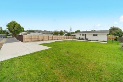Photo of property in 7a Farwood Drive, Henderson, Auckland, 0612