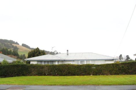 Photo of property in 32 Hugh Street, Sawyers Bay, Port Chalmers, 9023