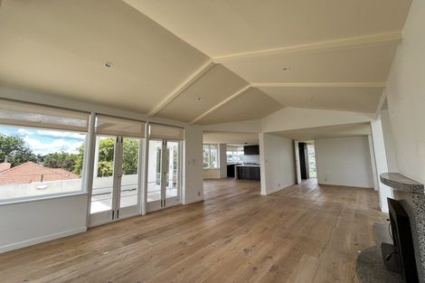Photo of property in 27 Palmer Crescent, Mission Bay, Auckland, 1071