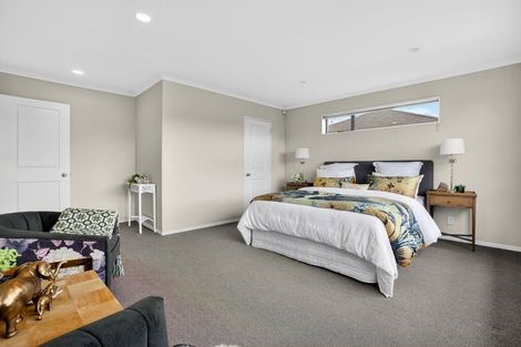 Photo of property in 28 Pickaberry Avenue, Karaka, Papakura, 2113