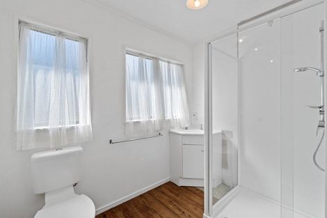 Photo of property in 3/121 Bruce Mclaren Road, Henderson, Auckland, 0612