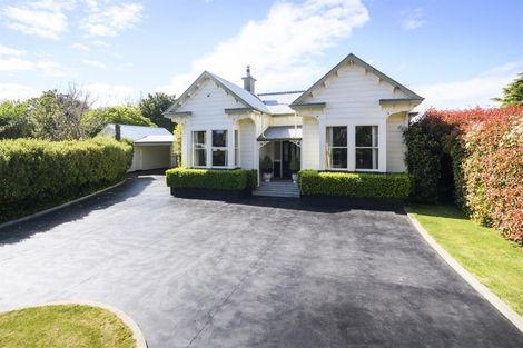 Photo of property in 16 Bond Street, Marton, 4710