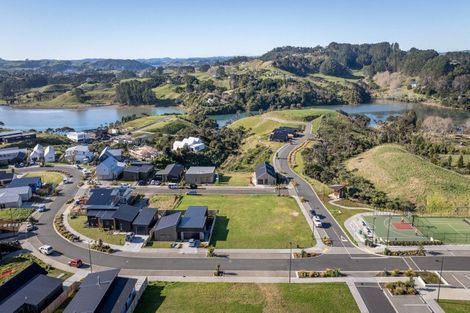 Photo of property in 9 Kapokapowai Street, Raglan, 3225