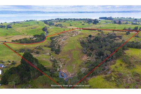 Photo of property in 16 Tearoe Road, Manukau Heads, Waiuku, 2684
