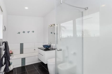 Photo of property in 5 Calypso Drive, Papamoa Beach, Papamoa, 3118