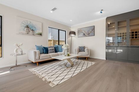 Photo of property in 6 Knockanara Drive, Flat Bush, Auckland, 2019