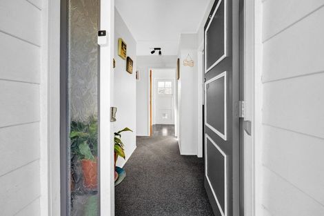 Photo of property in 12 Hamlet Street, Stratford, 4332