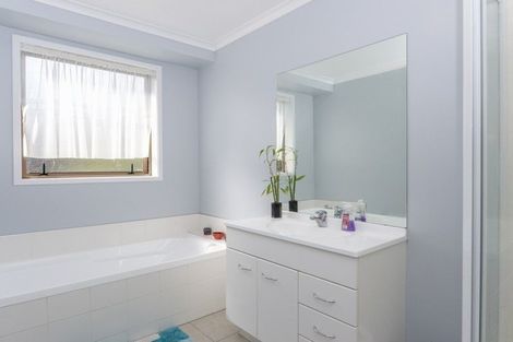 Photo of property in 26 Miers Glade, Rototuna North, Hamilton, 3210