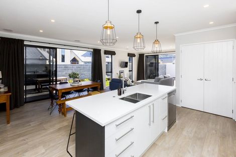 Photo of property in 13 Vernon Grove, Brown Owl, Upper Hutt, 5018