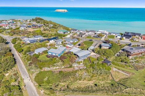 Photo of property in 16 Hall Street, Motunau, Waipara, 7387