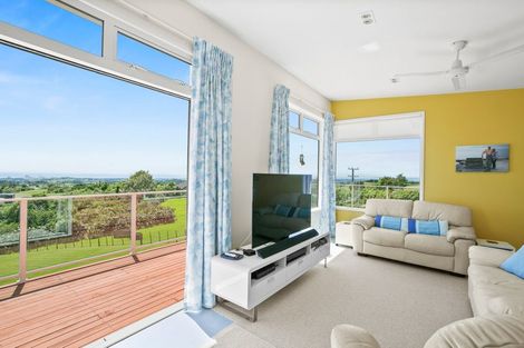 Photo of property in 1532 Carrington Road, Hurworth, New Plymouth, 4371
