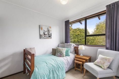 Photo of property in 18 Abbeygate Street, Birkdale, Auckland, 0626