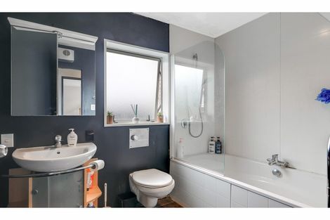 Photo of property in 72 Cumnor Terrace, Woolston, Christchurch, 8023