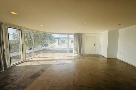 Photo of property in 17 Pounamu Avenue, Greenhithe, Auckland, 0632