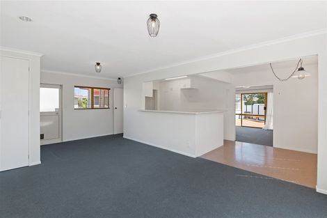 Photo of property in 92 Kennedy Drive, Levin, 5510