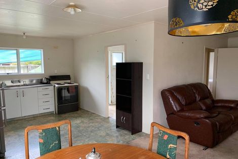 Photo of property in 2/5 Rainsford Street, Moturoa, New Plymouth, 4310