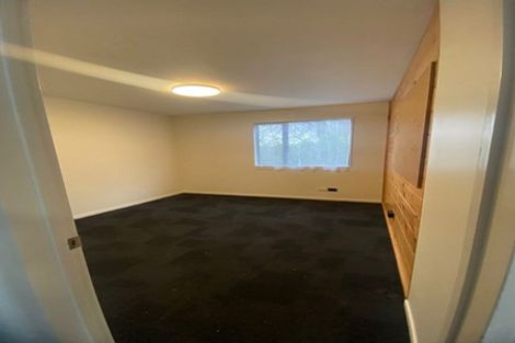 Photo of property in 3/125 Carrington Road, Point Chevalier, Auckland, 1025