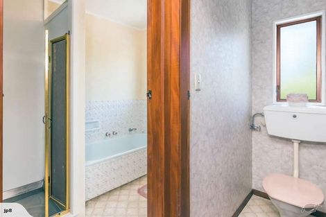 Photo of property in 2/15 Hilden Place, Hilltop, Taupo, 3330