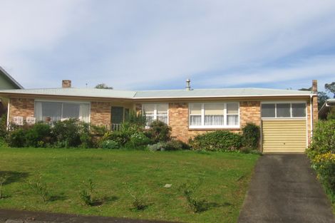 Photo of property in 5 Gibbs Crescent, Red Hill, Papakura, 2110