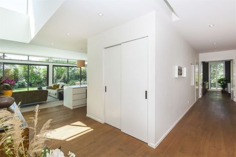 Photo of property in 93 Mays Road, St Albans, Christchurch, 8052