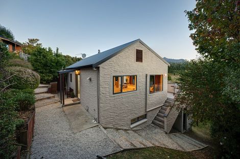 Photo of property in 71 Cotter Avenue, Arrowtown, 9302
