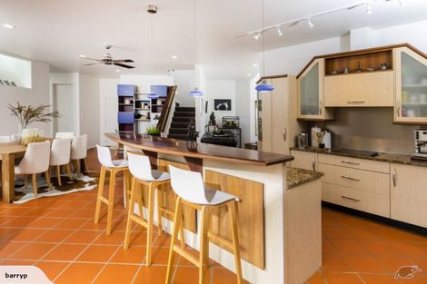 Photo of property in 28 Oakford Park Crescent, Greenhithe, Auckland, 0632