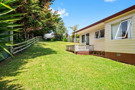 Photo of property in 104a Collingwood Road, Waiuku, 2123