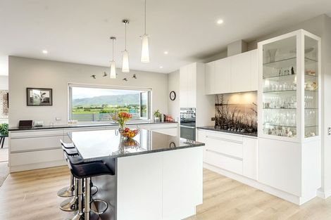 Photo of property in 25 Mahurenga Lane, Te Horo, Otaki, 5581