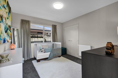 Photo of property in 32 Redwood Crescent, Hurdon, New Plymouth, 4310