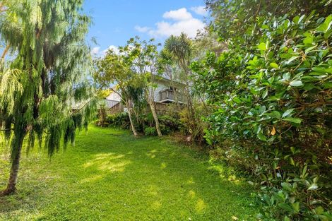 Photo of property in 19 Stallard Place, Glen Eden, Auckland, 0602