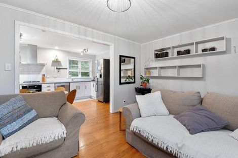 Photo of property in 9 Waiwhero Street, Mangakakahi, Rotorua, 3015