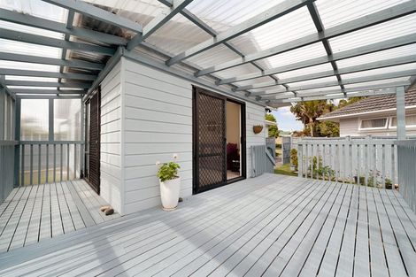 Photo of property in 1/23 Mickle Street, Te Atatu South, Auckland, 0610