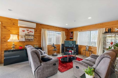 Photo of property in 97h Settlement Road, Papakura, 2110