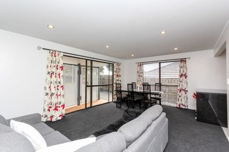 Photo of property in 10 Antonia Place, Bell Block, New Plymouth, 4312