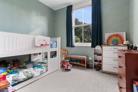 Photo of property in 227 Forest Hill Road, Waiatarua, Auckland, 0612