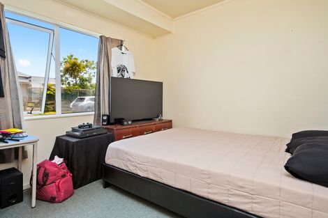 Photo of property in 104a Collingwood Road, Waiuku, 2123