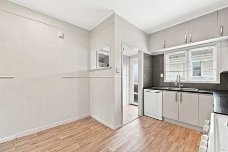 Photo of property in 8b Frank Hewitt Street, Pukekohe, 2120